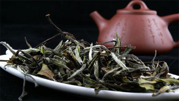 白茶是不是绿茶（白茶是红茶还是绿茶）